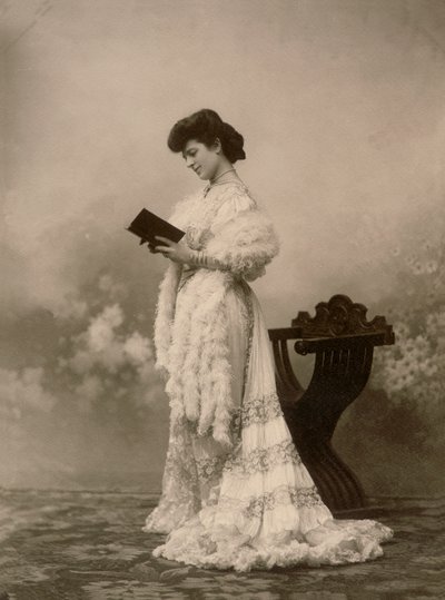 صوفيا سيوفي ، ممثلة مسرح بواسطة Unknown